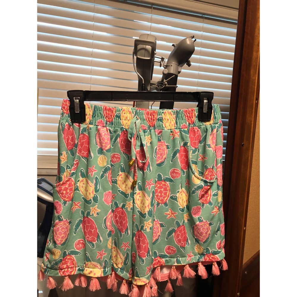 Simply Southern turtle print shorts